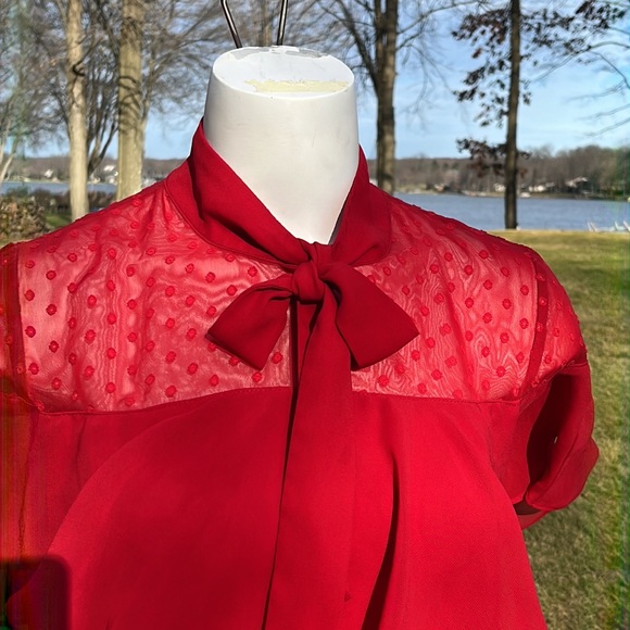 7th Ave NY & Co fun yolk neck blouse M - Picture 3 of 9